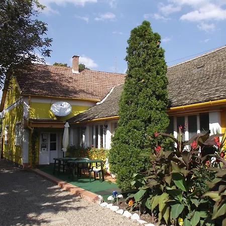 Familia Panzio Makó