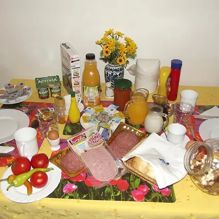 Bed & Breakfast Familia Panzio